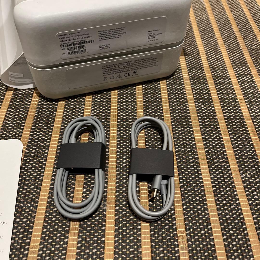 Beats Studio Proワイヤレスヘッドホン ケース付き