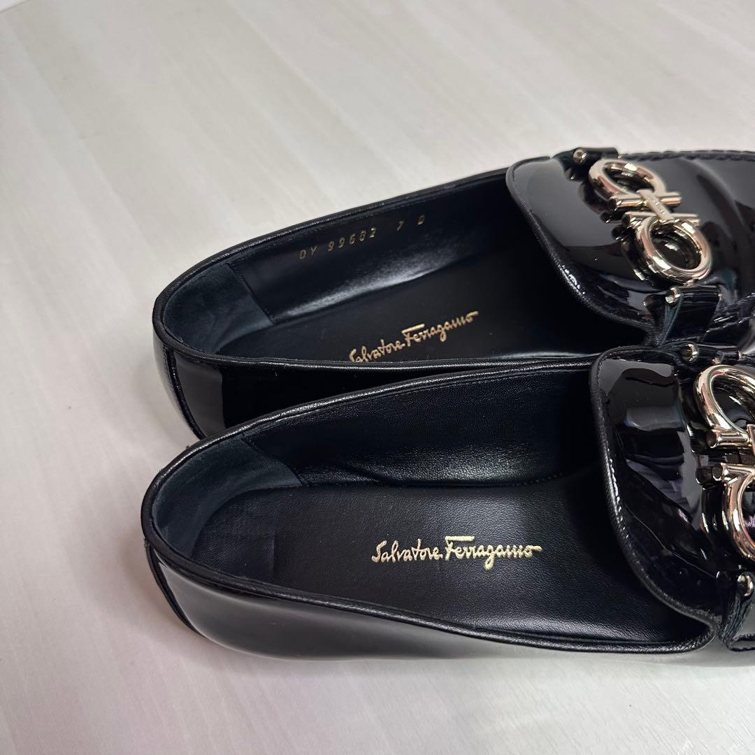 美品☆フェラガモ☆レディース☆パンプス☆エナメル☆ブラック☆サイズ7☆168