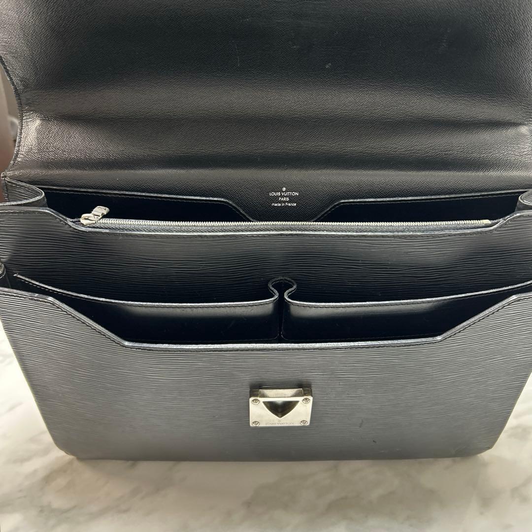 ※hee 週1出品 ルイヴィトン　エピ　ビジネスバック　レザー