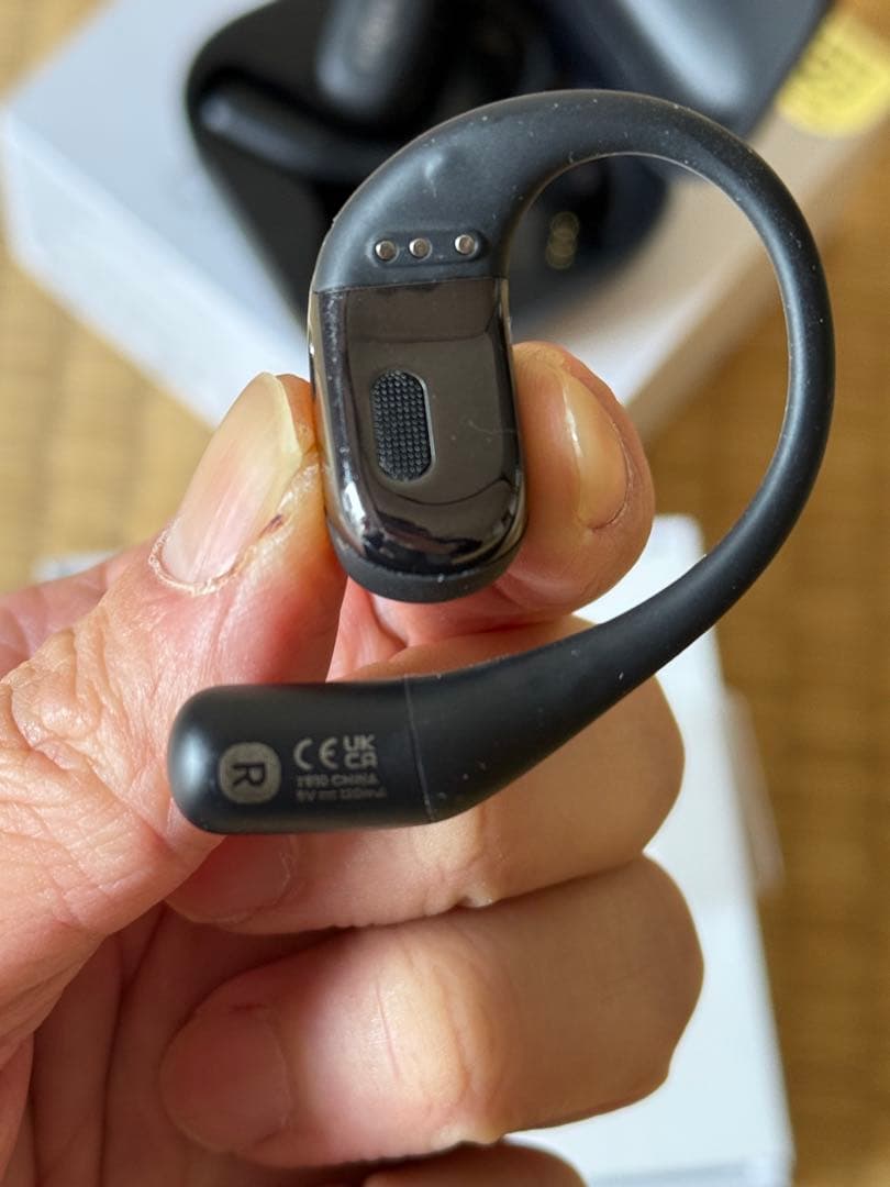 キ*テ様 SHOKZ OPENFIT ブラック ワイヤレスイヤホン