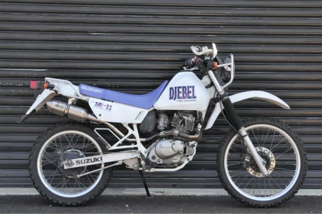 特別SALEスズキ ジェベル200ソリッド モタード 異形スリップオン マフラー
