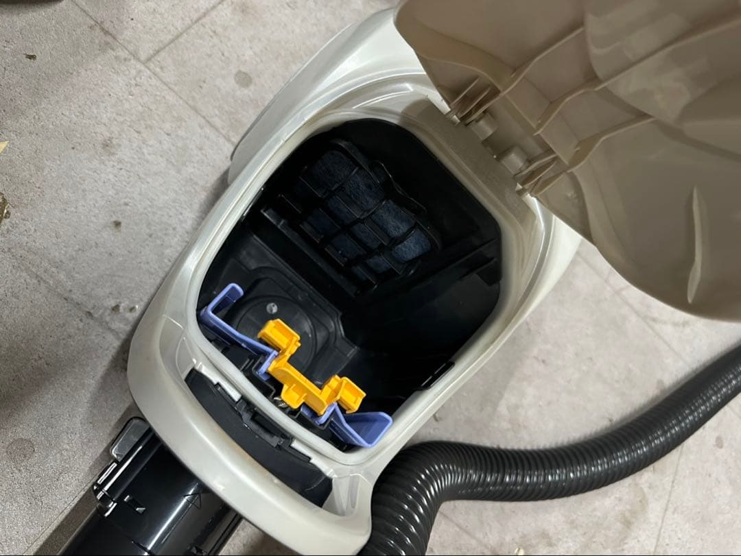 三菱電機 掃除機 TC-KSF11P-N 2024年製 軽量3.8kg