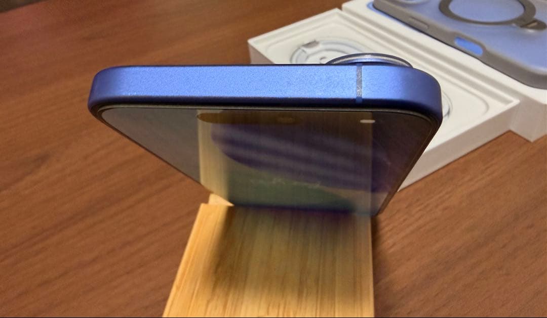 【美品】iPhone16 128GB ウルトラマリン