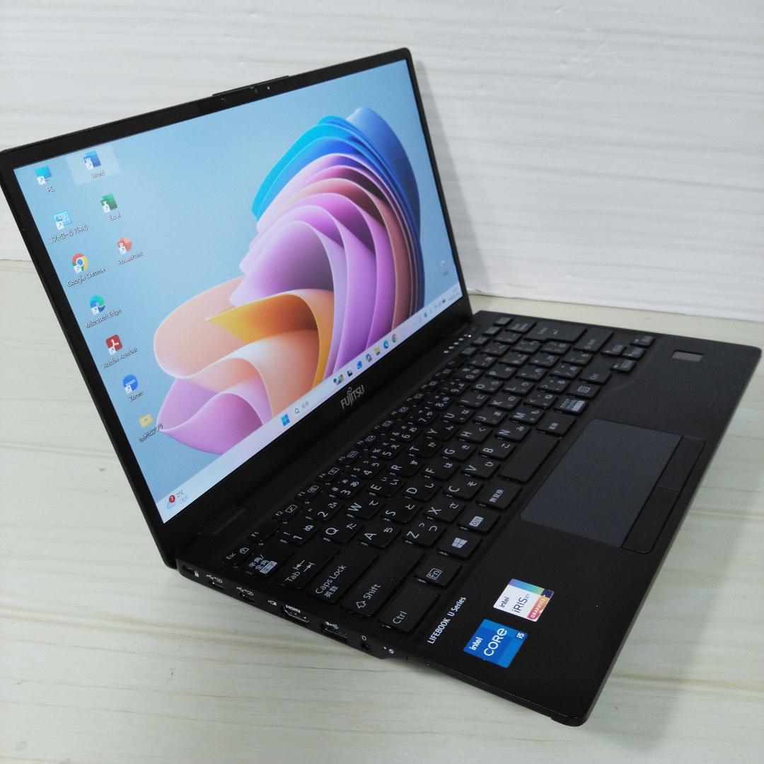 富士通 ノートパソコン U9311FX i5 8GB SSD 256GB カメラ