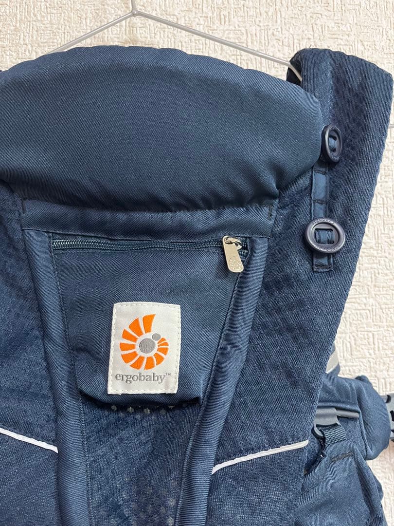 ergobaby オムニブリーズ　ミッドナイトブルー　 抱っこ紐　エルゴ