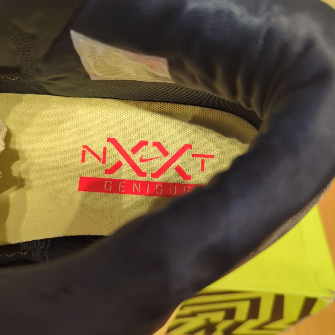 ナイキ レブロン ネクスト ジェン ジーニサス EP