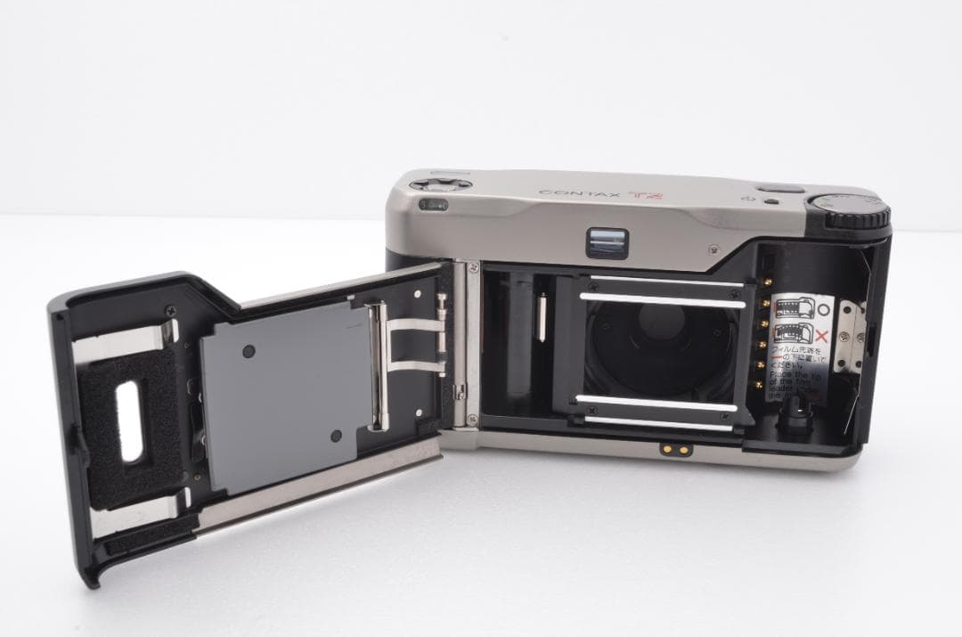 【美品】CONTAX コンタックス T2 ケース・箱等付属 【完動品】