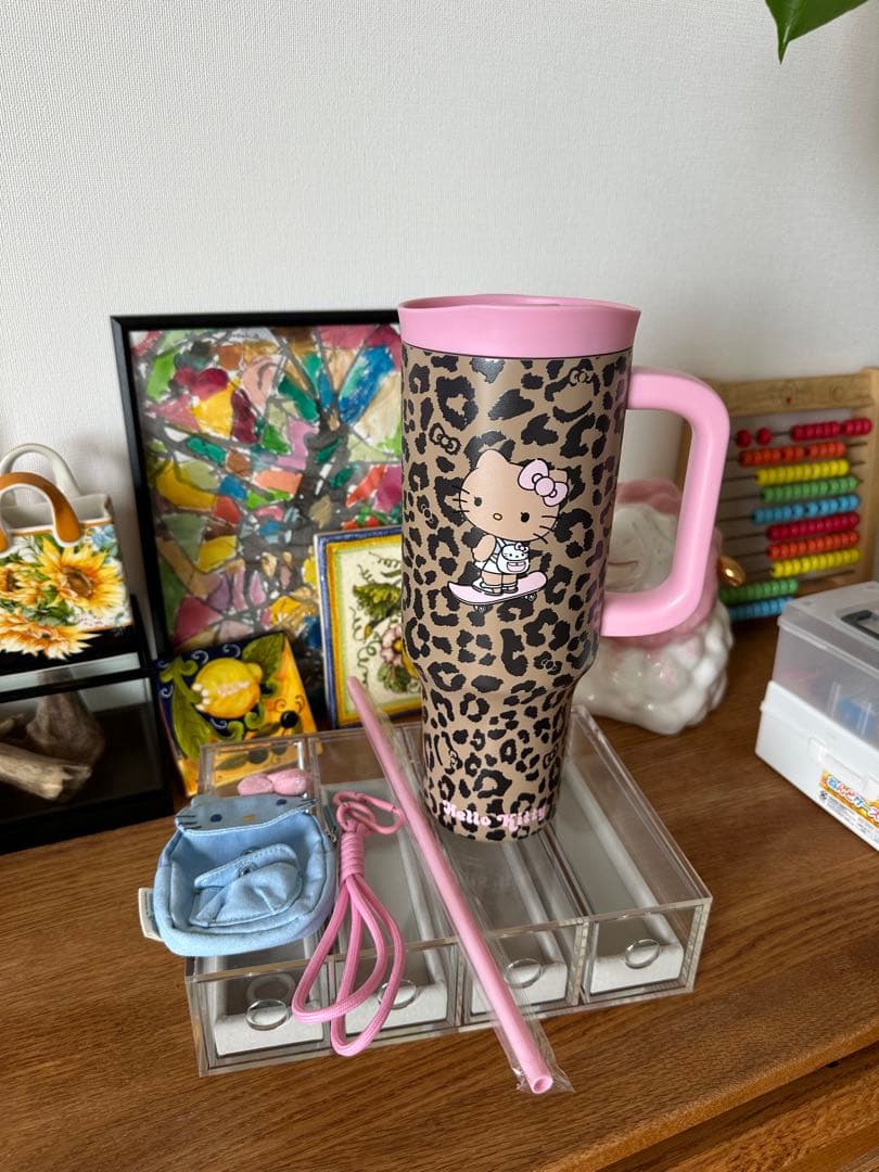 早い者勝ち海外限定ハローキティHelloKittytbh マグボトル タンブラー