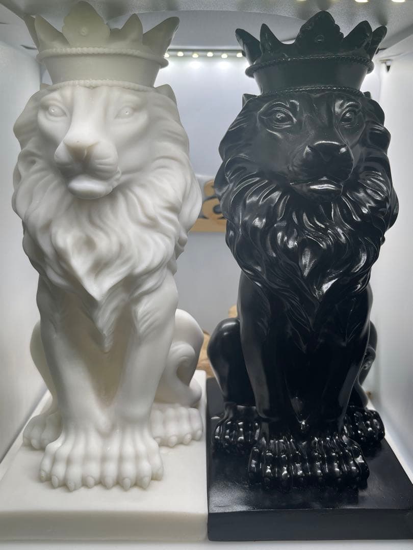 S♡Jewelryshop様【2053】ライオン台座(大)  白