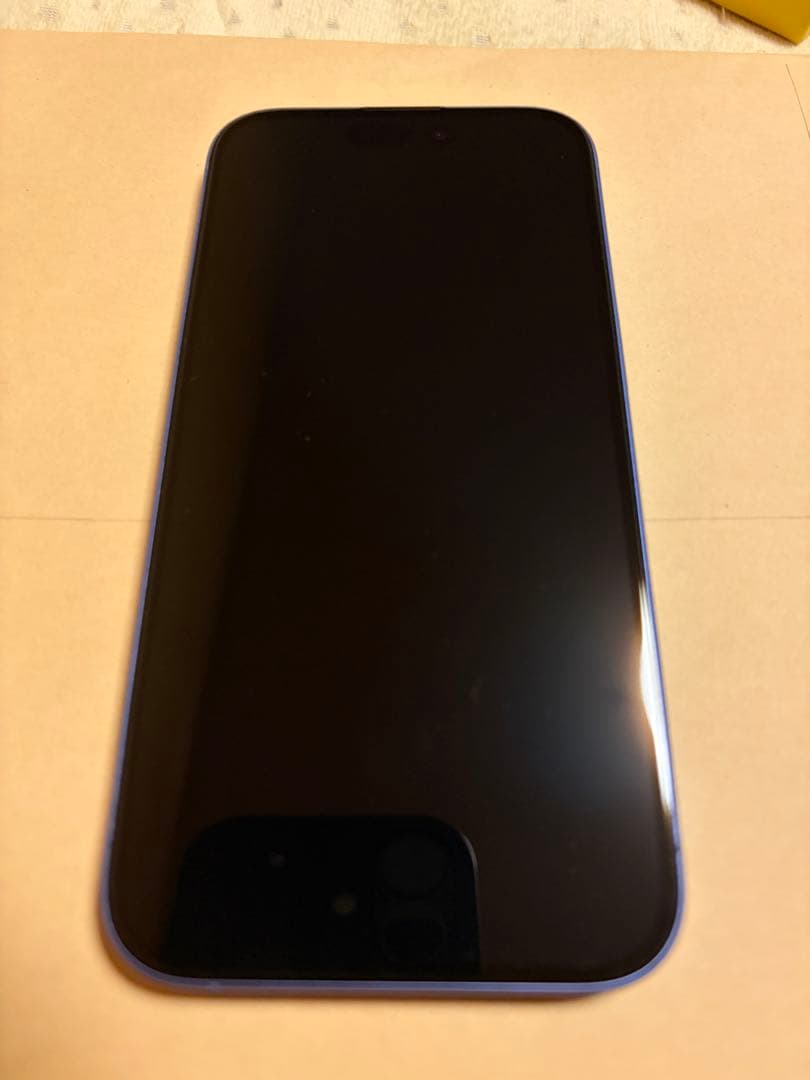 iPhone16 ブルー