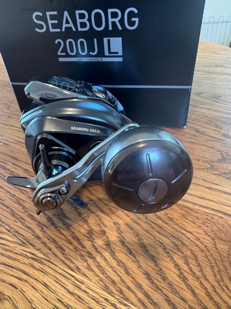 SEABORG 200J L 左ハンドル 電動リール