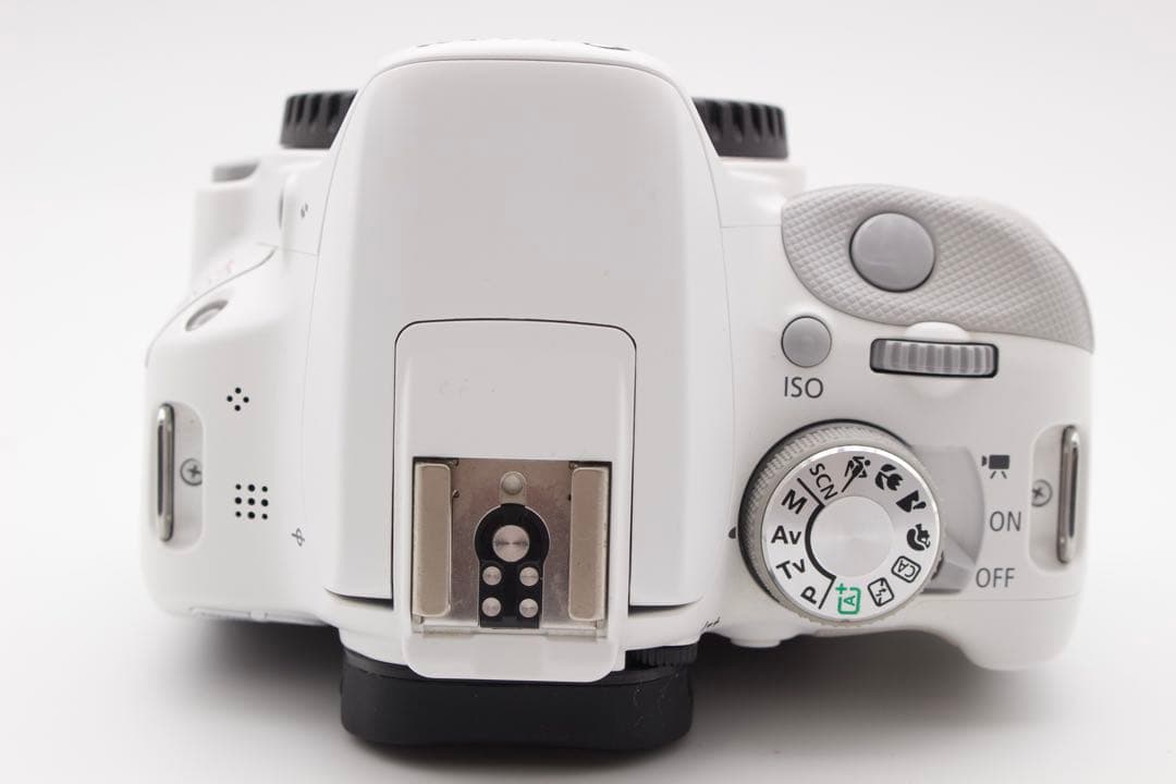 Canon EOS Kiss X7 ホワイトボディ　スマホに送れる一眼レフ　美品