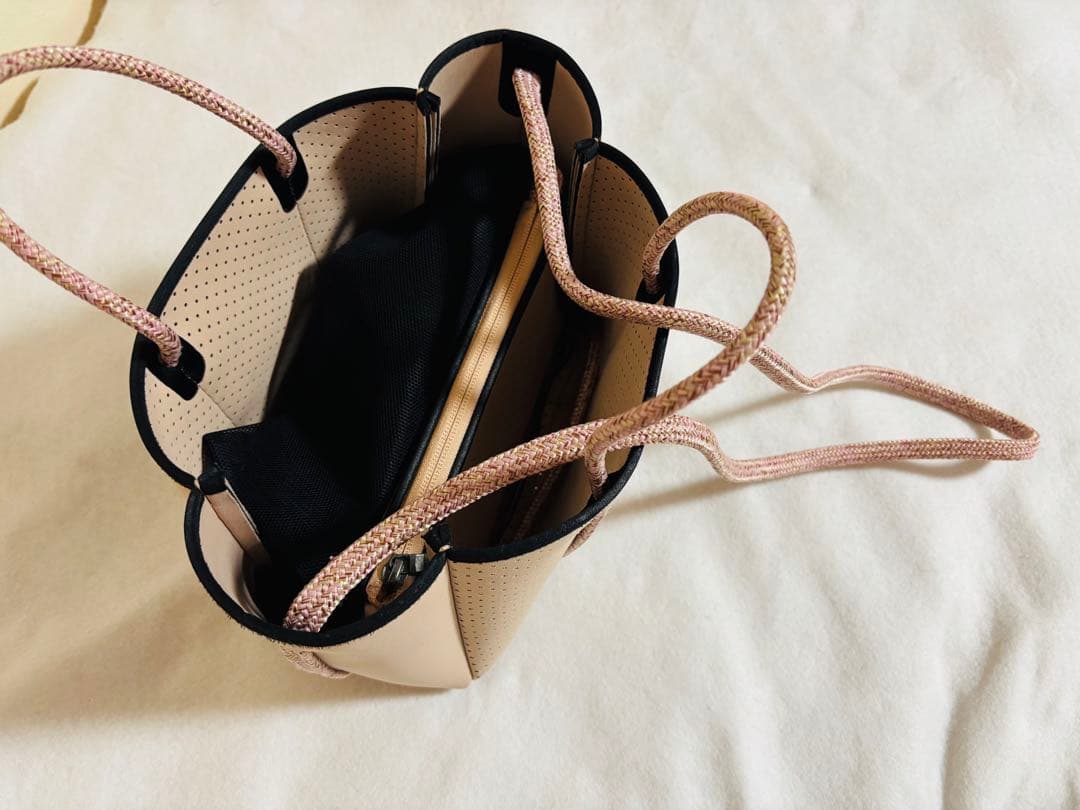 naaaaa様ステイト オブ エスケープ バッグ ベージュ　ピンク blush