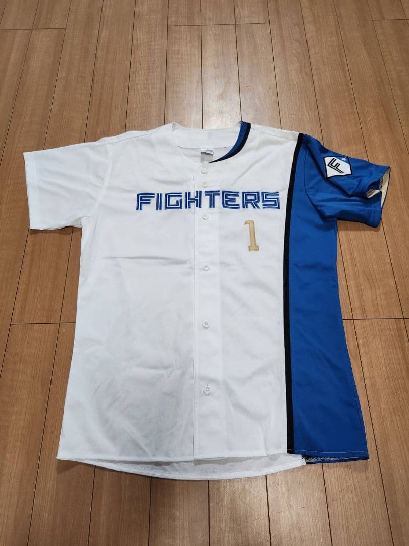 新品、未使用 日本ハムファイターズ ビッグボス ユニフォーム Lサイズ