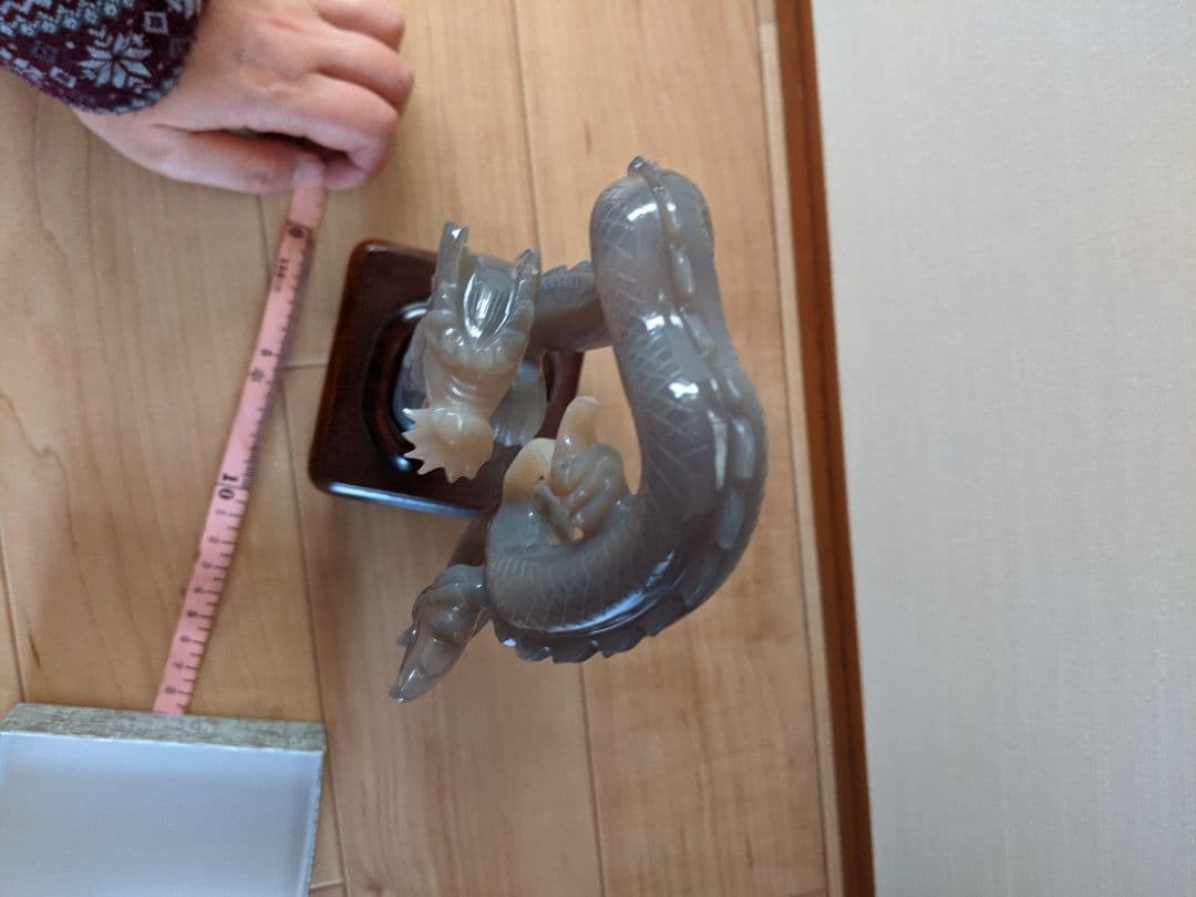 ★龍の置物 めのう 玉付き