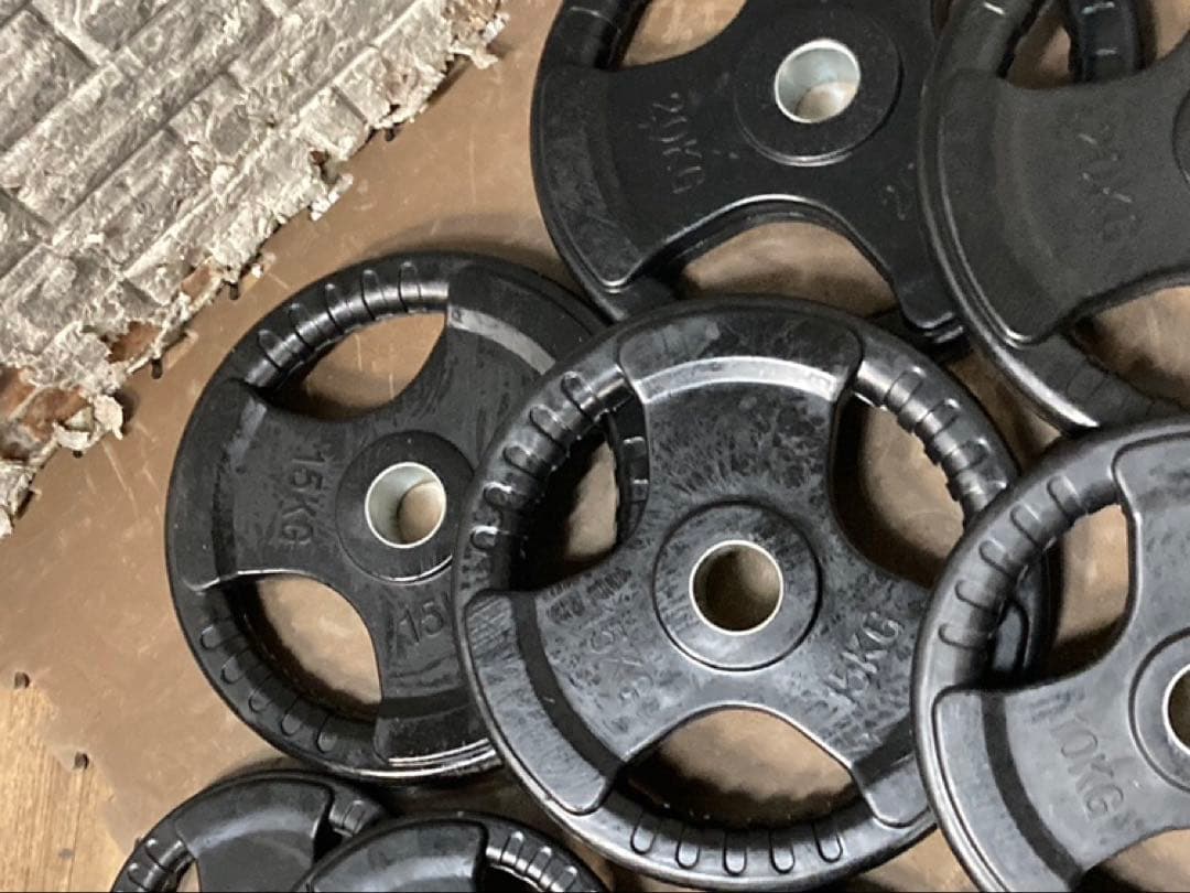 新品　バーベルプレートセット ラバー　計115Kg 穴径50mm