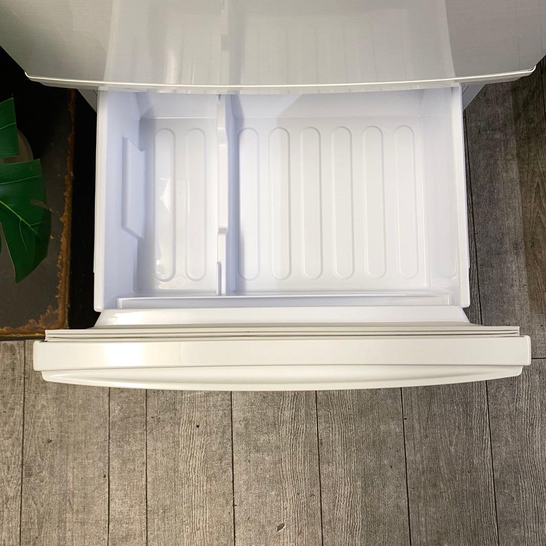 一人暮らしにちょうどいい！どっちも付け替えドア！2ドア冷凍冷蔵庫137L