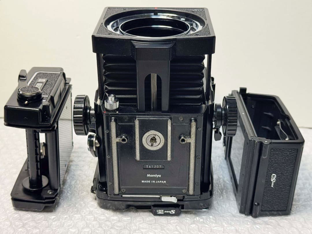 Mamiya RB67 Pro SD 中判カメラ ボディー フイルムホルダー付き