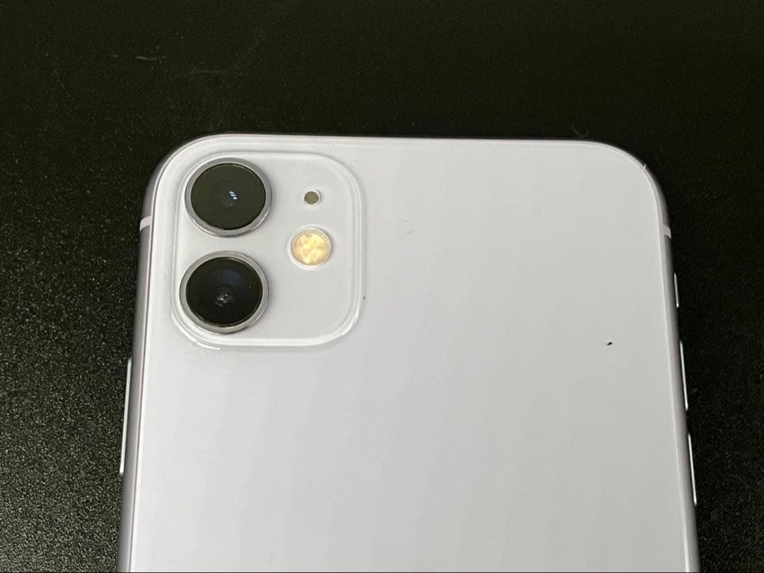 ★iPhone11 MWM52J/A 128GB SIMロックなし