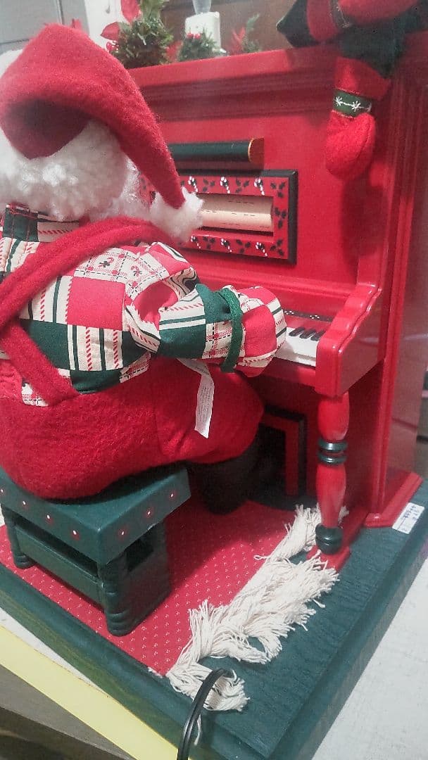 昭和レトロなサンタクロースのオブジェ