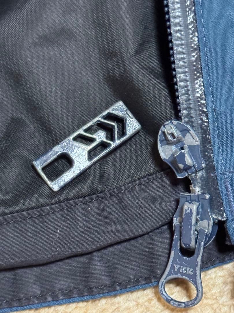 ダイワ防寒ウェア ゴアテックス DW-1909 上下セット 難アリ