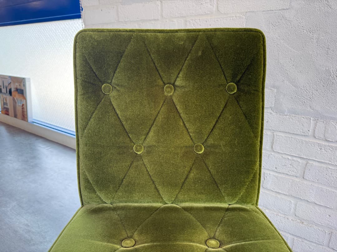 カリモク60 カフェチェア モケットグリーン