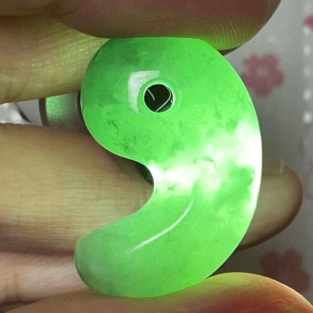 糸魚川翡翠　金山谷　勾玉　（追加入手できました）