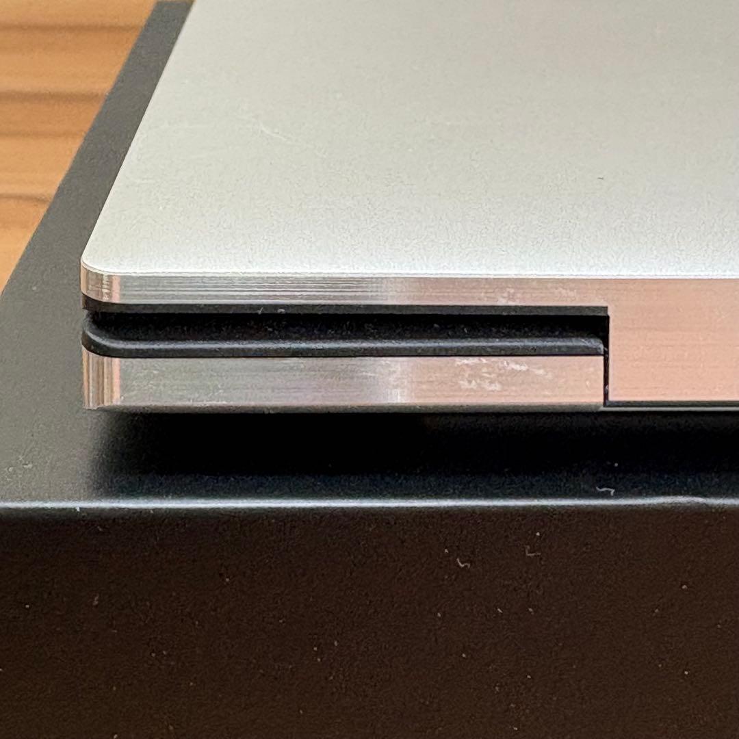 Windowsノート本体 DELL XPS 13 9300