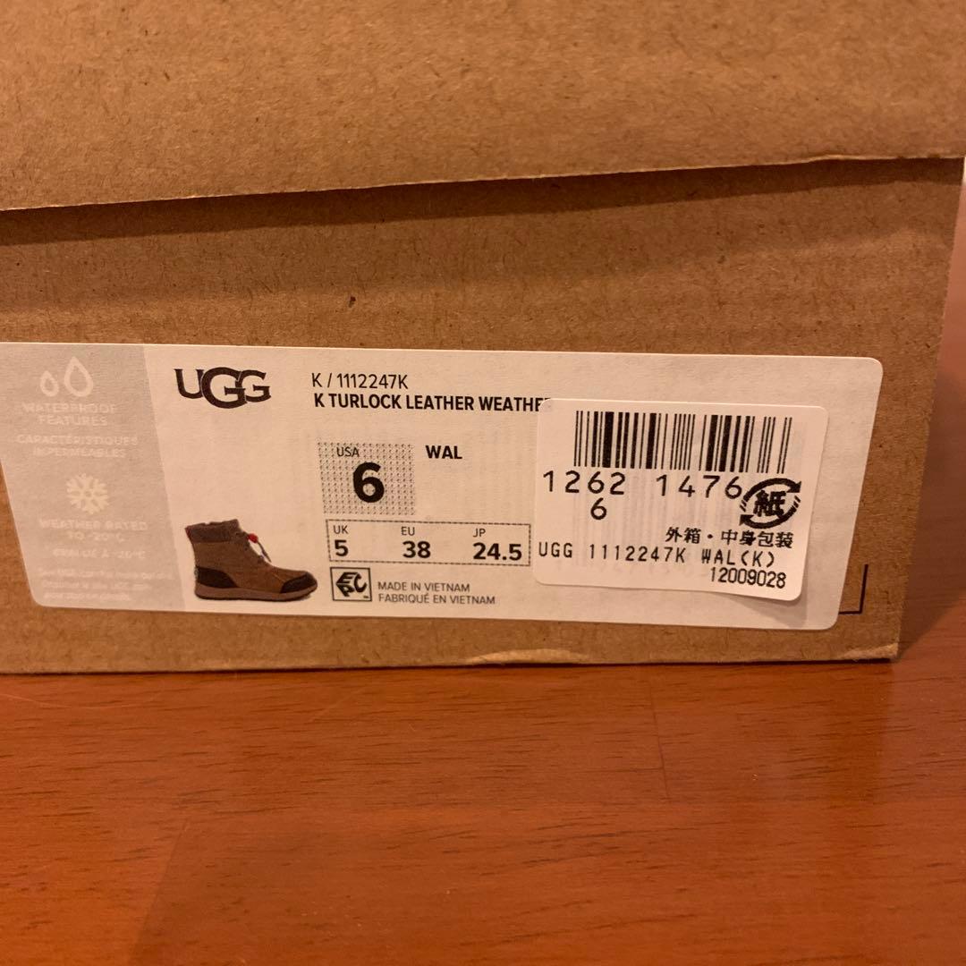 【新品・未使用】UGG ブーツ　ウォータープルーフ　ブラウン　サイズ24.5cm