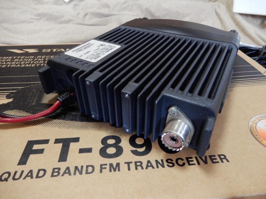STANDARD FT-8900　４バンドFMトランシーバー