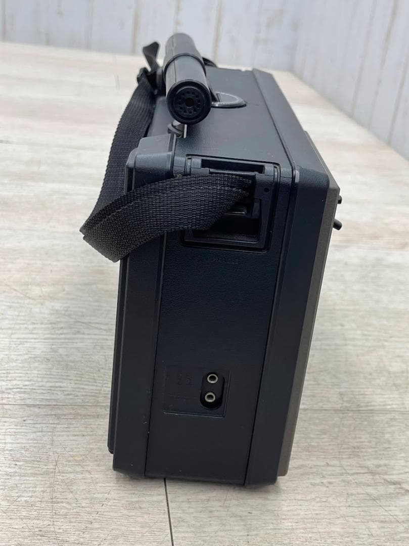 ナショナル クーガー RF-2200 8バンド 動作確認済 ショルダーベルト