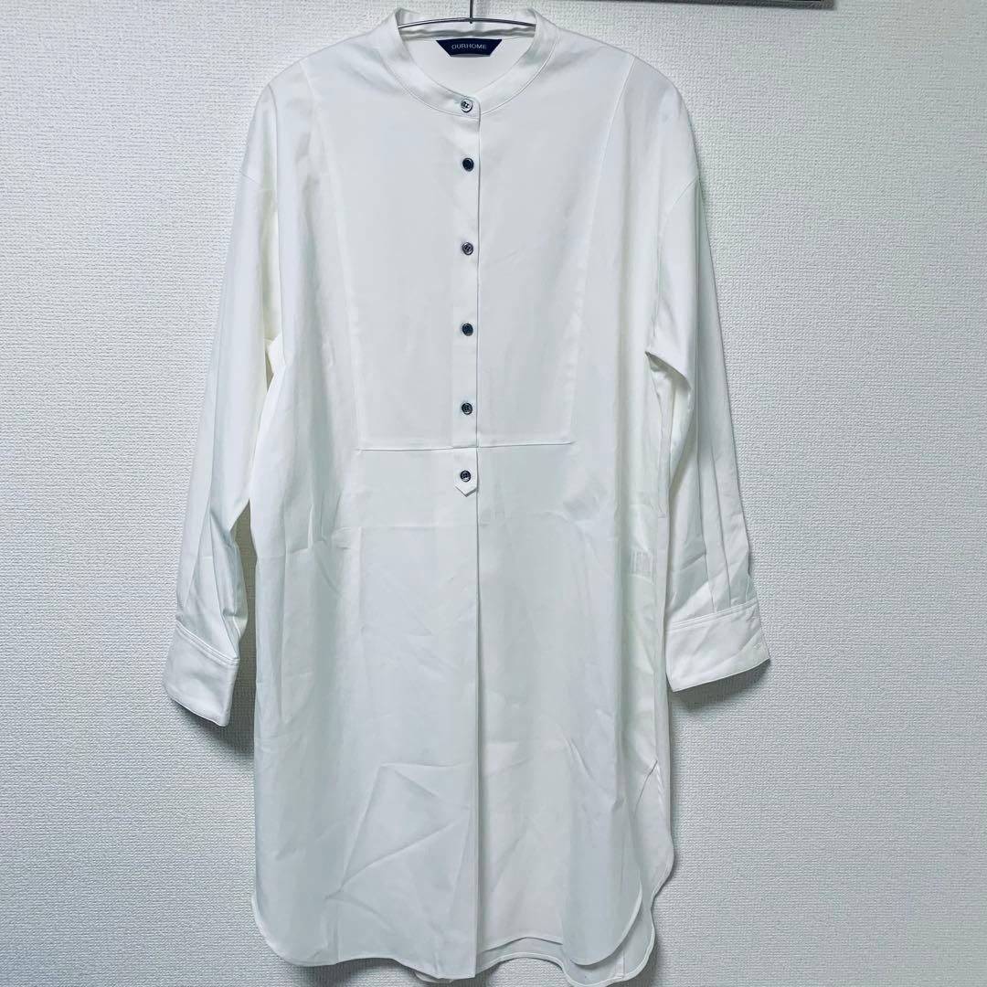 美品　OUR シワになりにくい胸元切り替えロングシャツ　ホワイト
