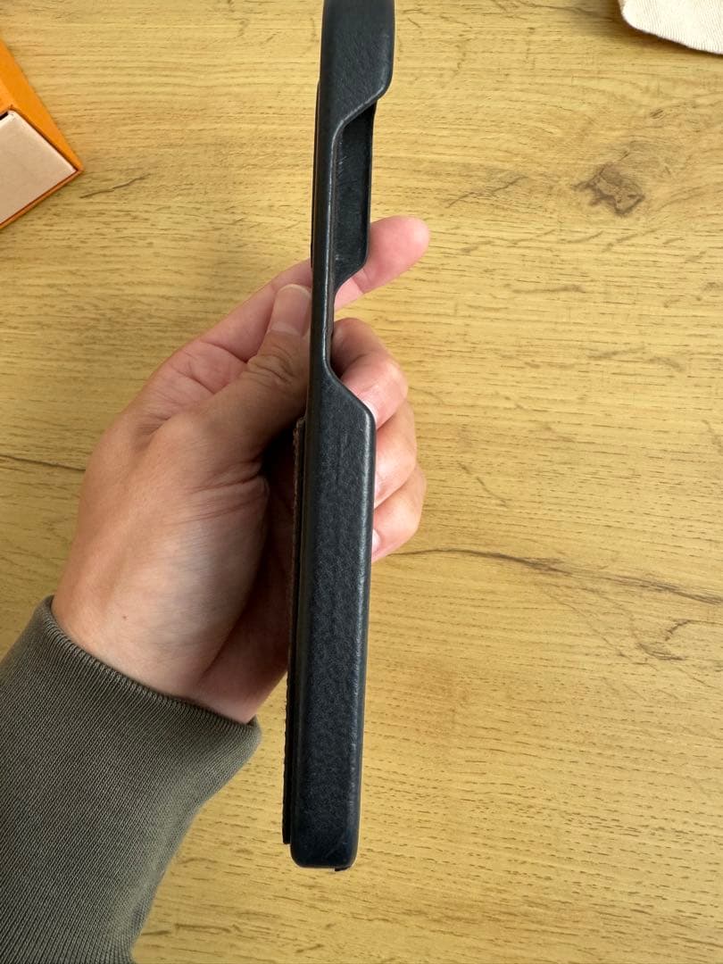 yoshiLOUIS VUITTON iPhone15ProMAX用ケース