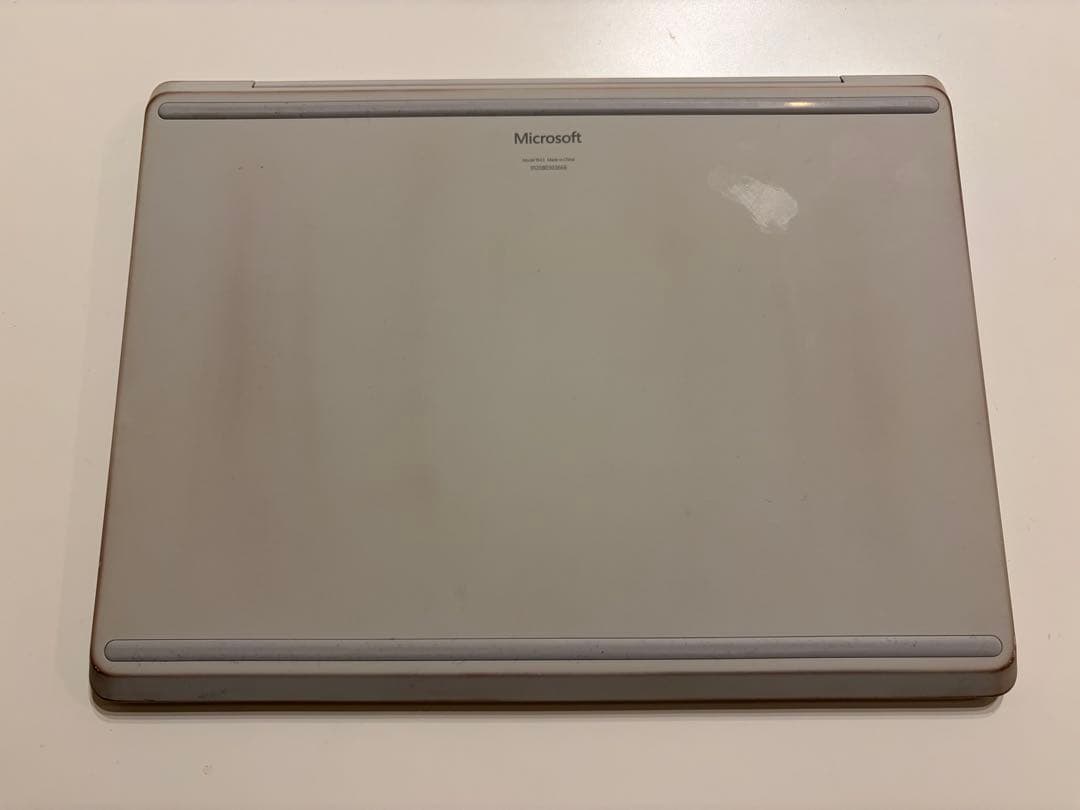 Microsoft Surface Laptop 12.4インチ