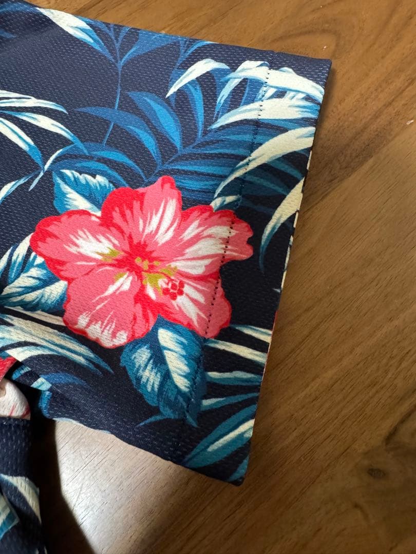 トミーヒルヒガー　ゴルフ　半袖　シャツ　花柄