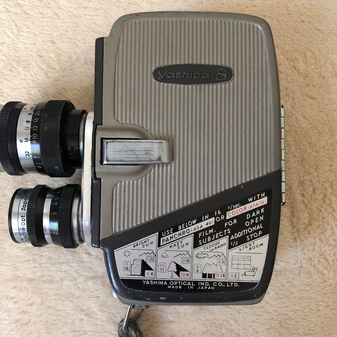 ムービーカメラ