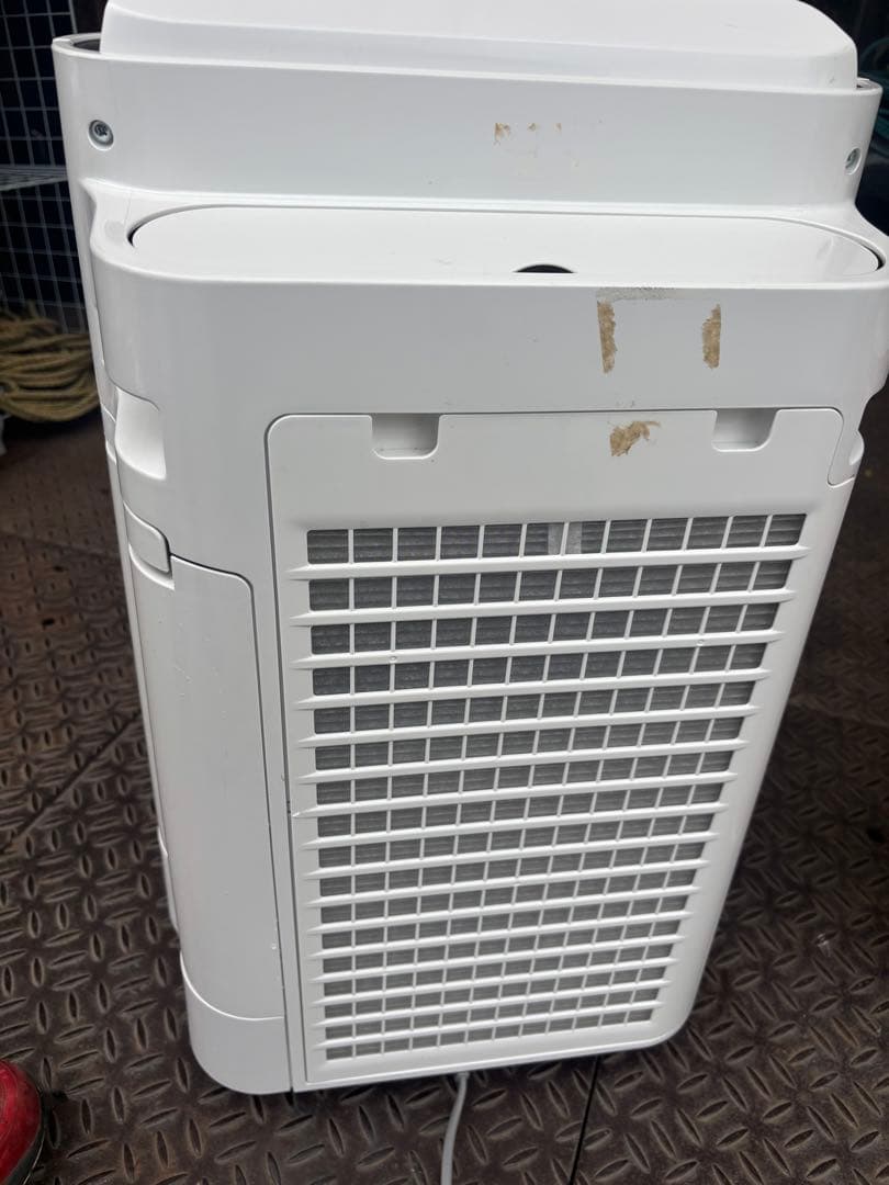 SHARP 加湿空気清浄機 ホワイト　KC-40TH7-W 2023年製