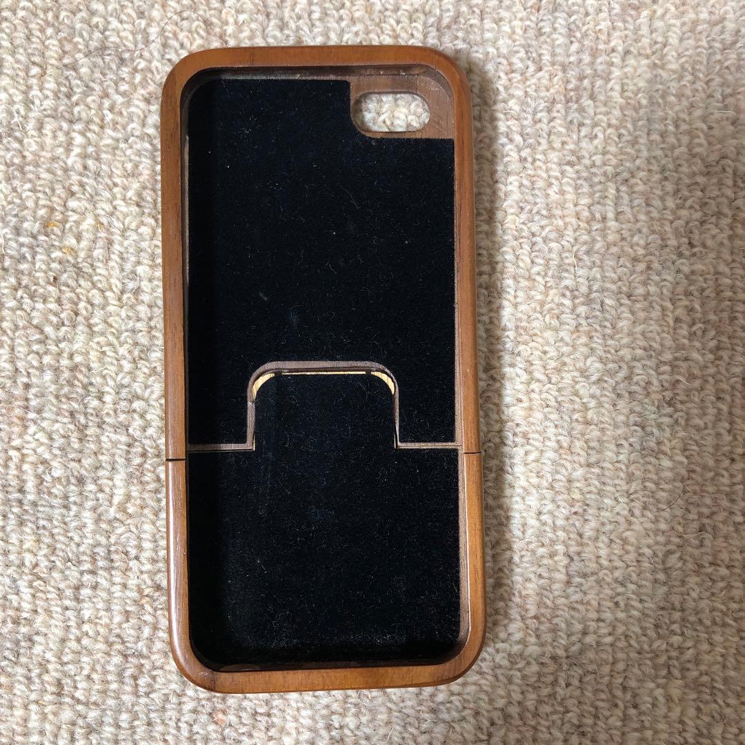iPhone SE ウッドケース付き