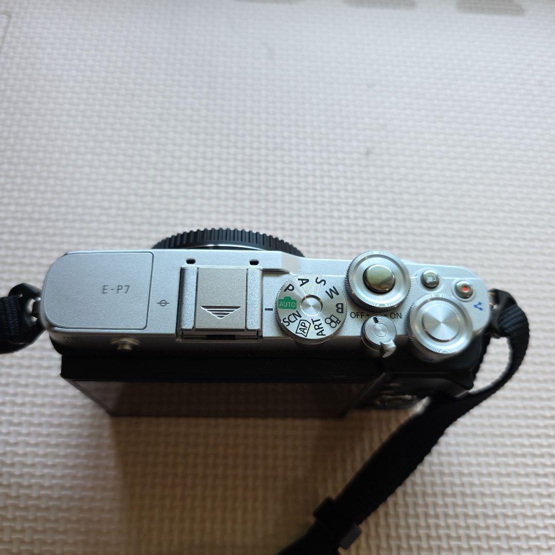 OLYMPUS PEN E-P7 ミラーレスカメラ