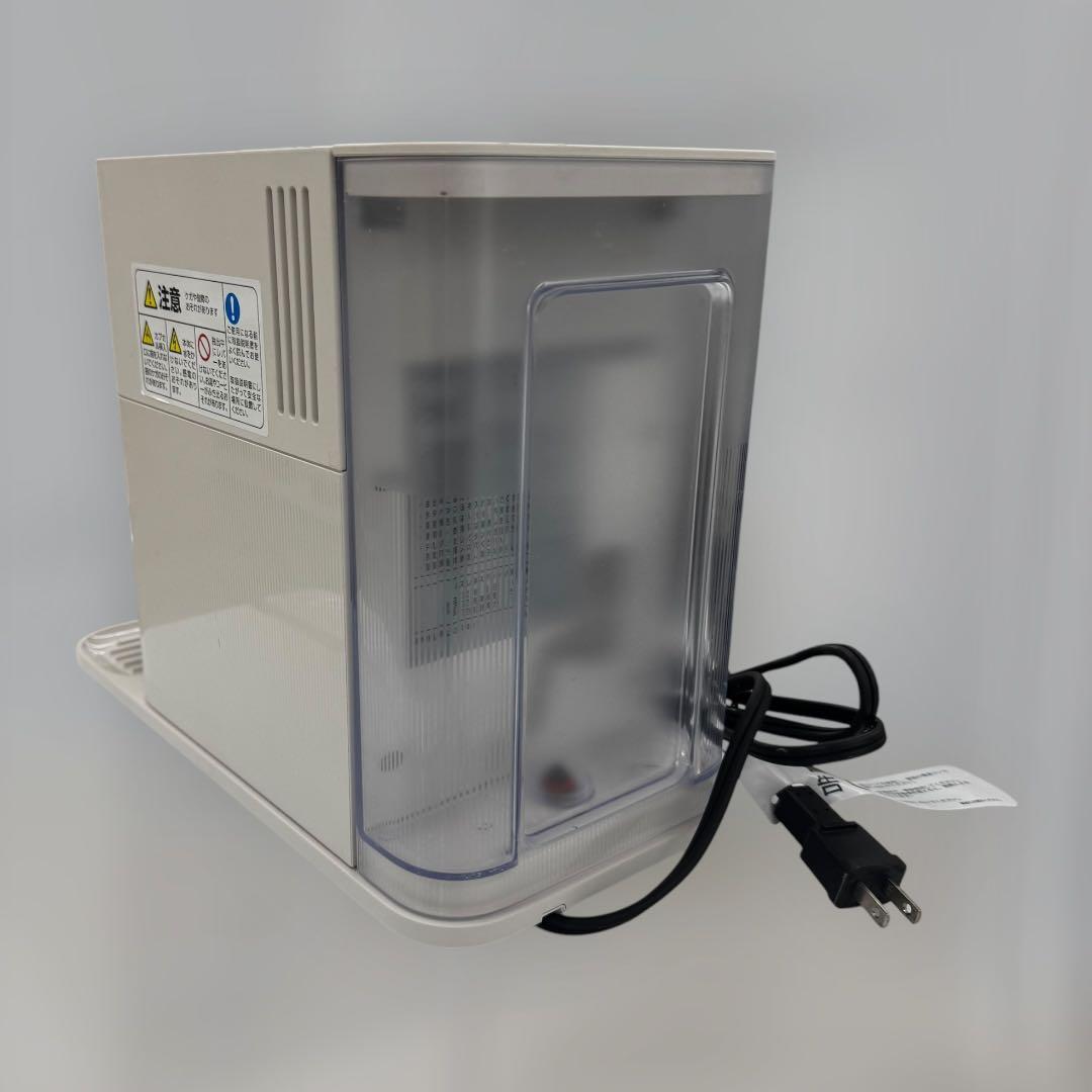 8551.ネスプレッソ ラティシマワン F111 ホワイト