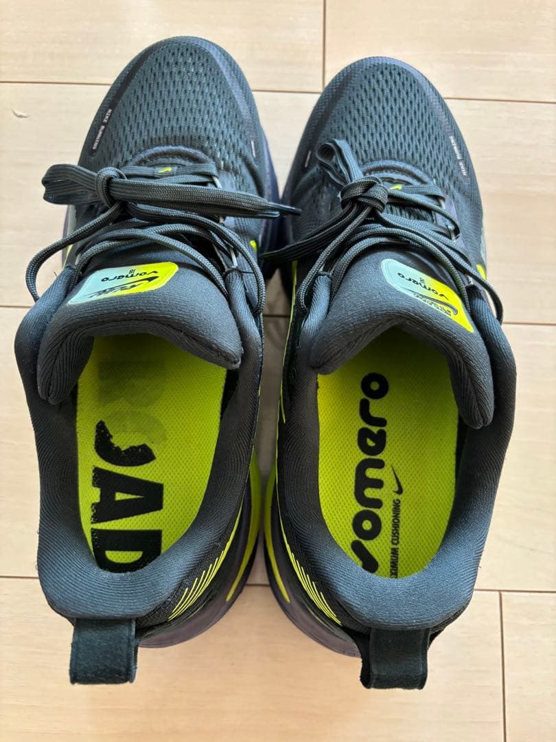 nike ボメロ18