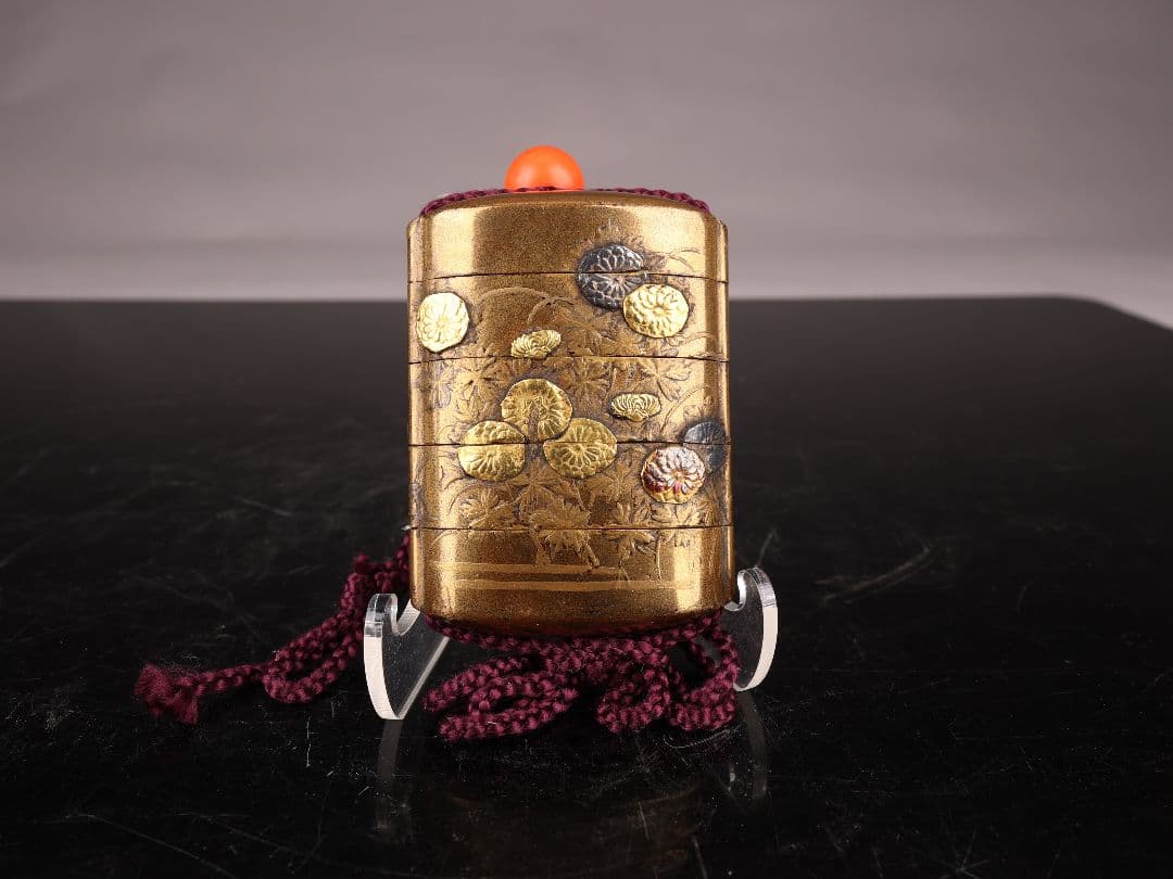 K1059 蒔絵印籠 御所車 菊草文 金象嵌 五段 傷有【＾＝