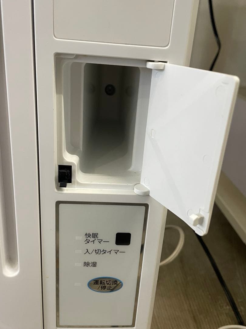 P*V様 KOIZUMI 窓用エアコン KAW-1692 2019年製