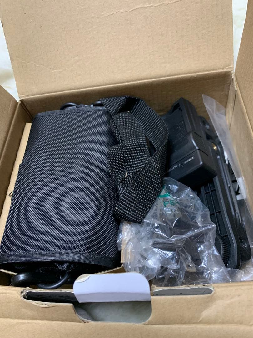 未使用　4Kビデオカメラ SONY製CMOSセンサー搭載　ハンディカメラ