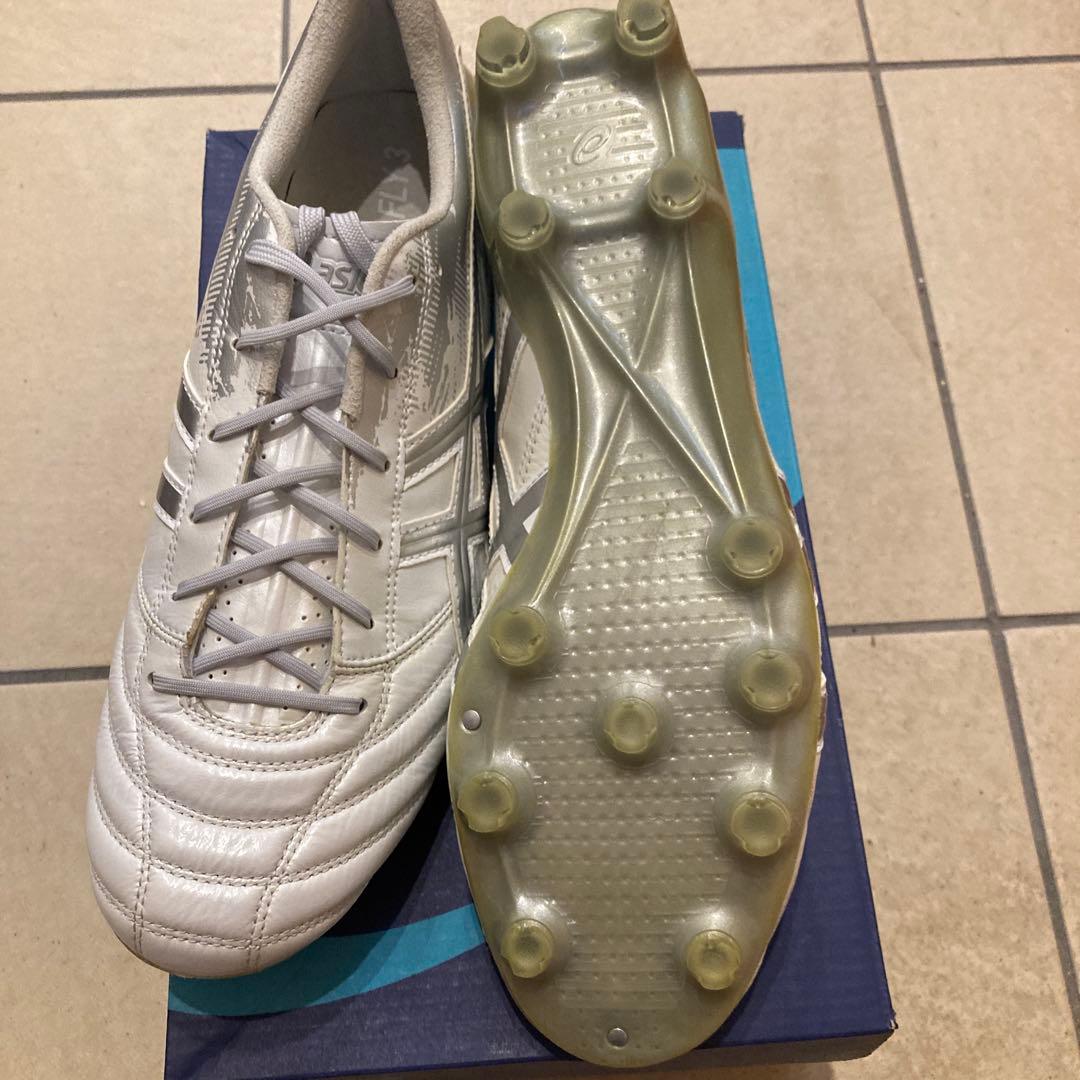 新品未使用　ds ライト x-fly 3 ロシアワール杯モデル　アシックス