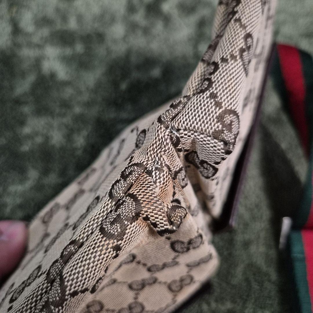 GUCCI ボディバッグ　ウエストポーチ　未使用　汚れ有り　男女兼用