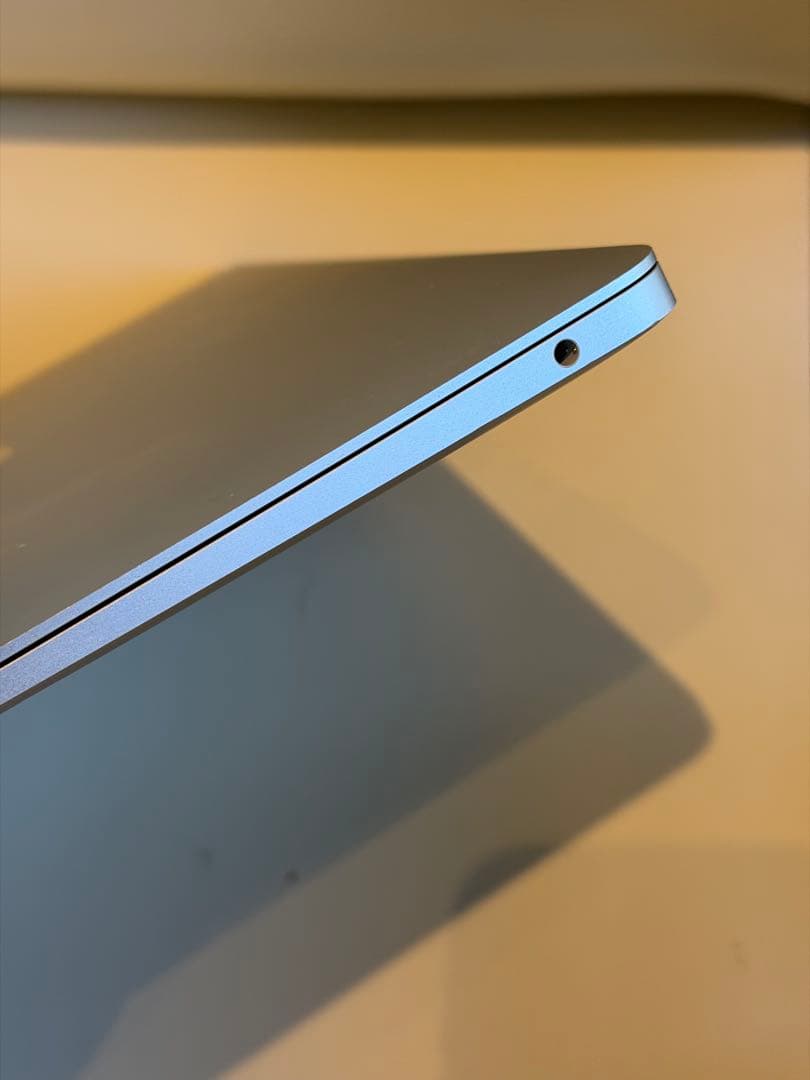 Apple MacBook Air (M1, 2020) シルバー本体 JIS