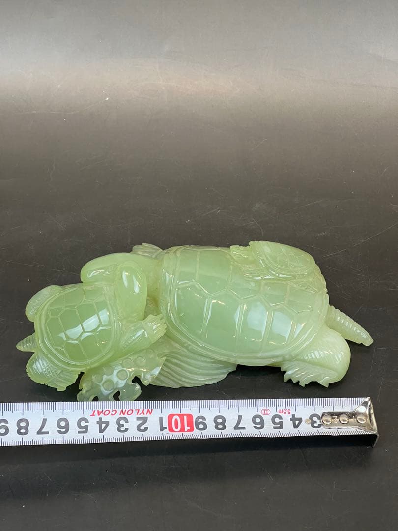 ［美品］翡翠亀　横19cm台付き　送料込み