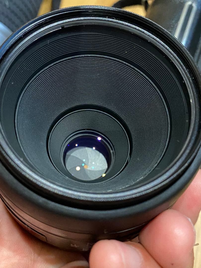 SONY α700 デジタル一眼　動作品　50ミリ単焦点マクロ、望遠レンズ付き