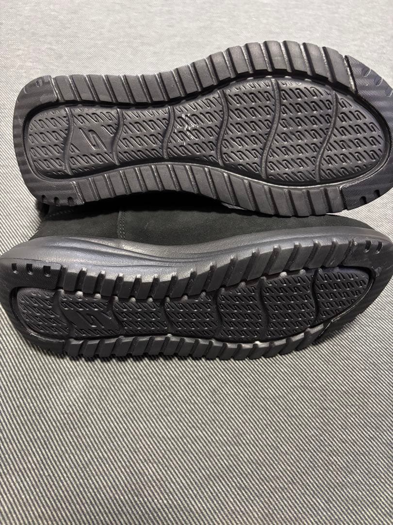 新品未使用！スケッチャーズ　レディース ショートムートンブーツ　24㌢